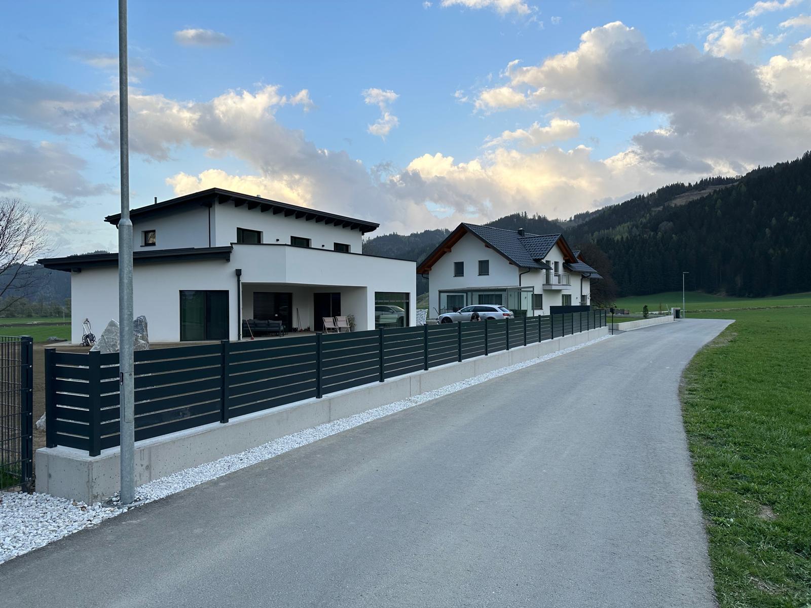 Moderne Aluminium-Gartenzäune von Eurossa