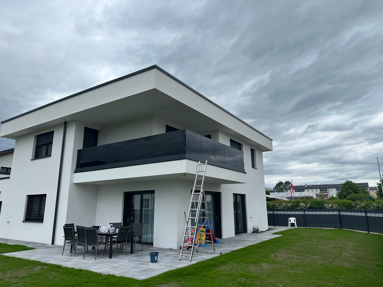 Glass Balcony Railing