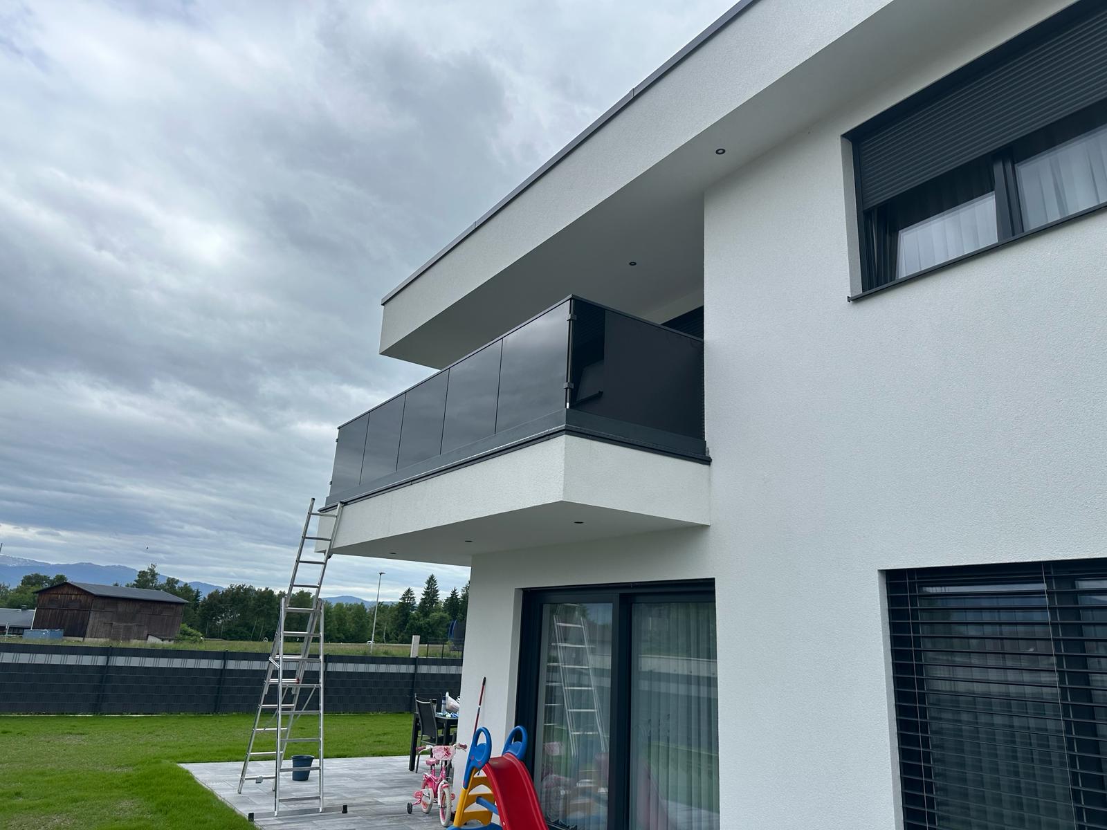 Glass Balcony Railing 3