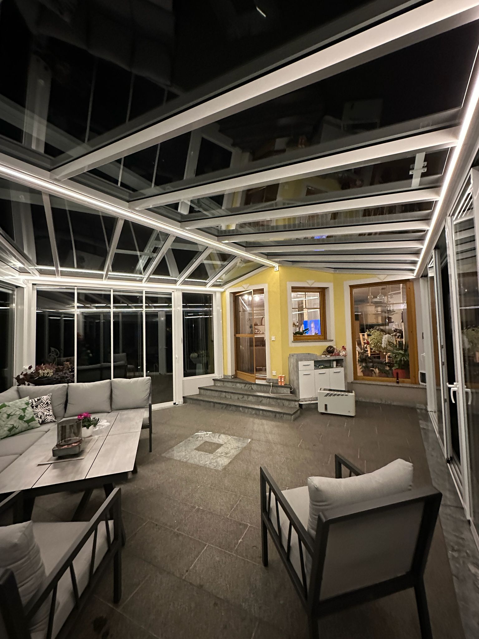 Pergola-System mit ZIP-Screens 2