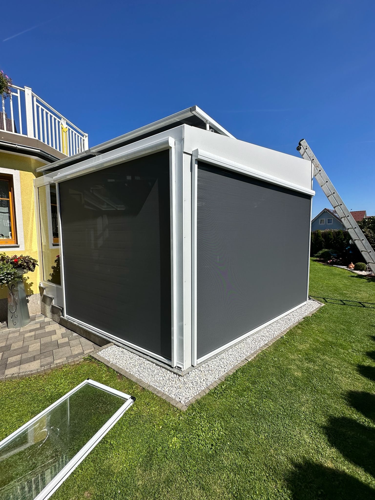 Pergola-System mit ZIP-Screens 3