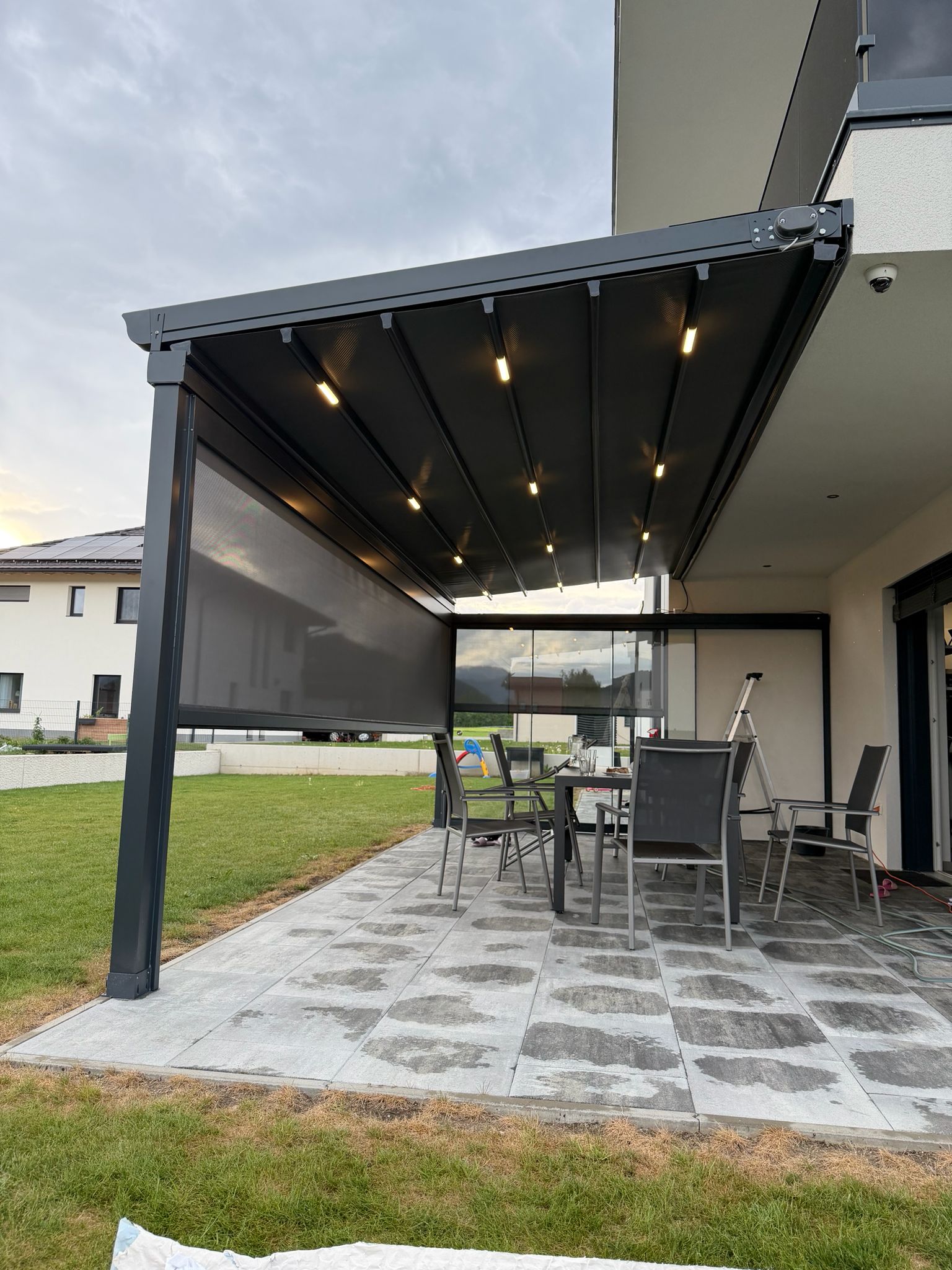 Bioclimatic Pergolas with Frameless Glass Systems 2
