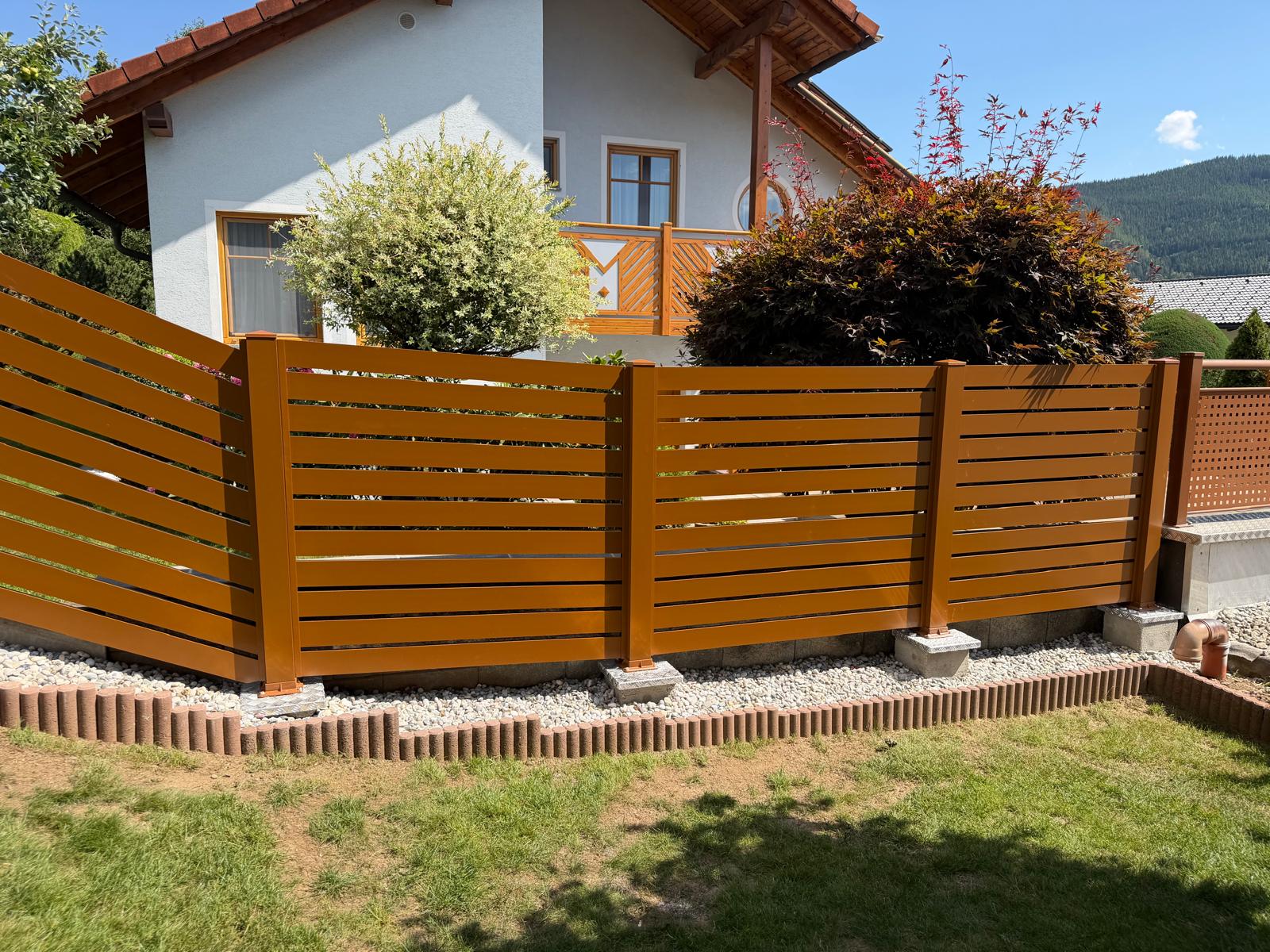 Moderne Aluminium-Gartenzäune von Eurossa 2